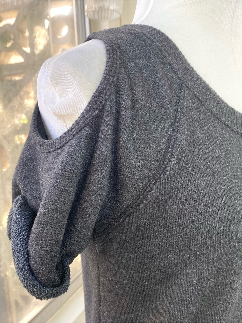 Alternative Apparel Cold Shoulder French Terry Sweatshirt Top Charcoal Gray, M - Picture 4 of 9